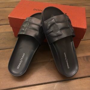 Donald Pliner Buoy Nappa Slippers